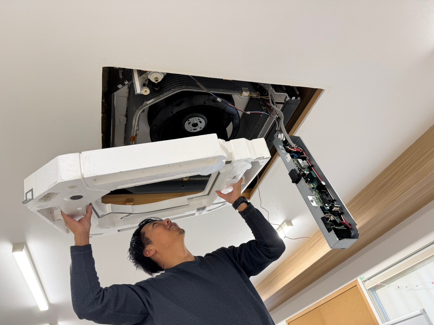 藤枝市で業務用エアコンクリーニング